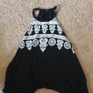 Black/white tank top